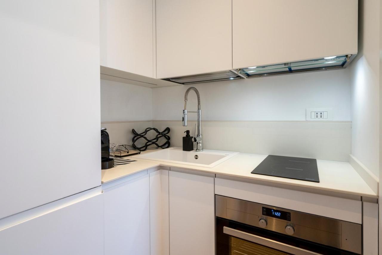 Twelve12 - Universita & Stazione Aparment Bari Eksteriør bilde
